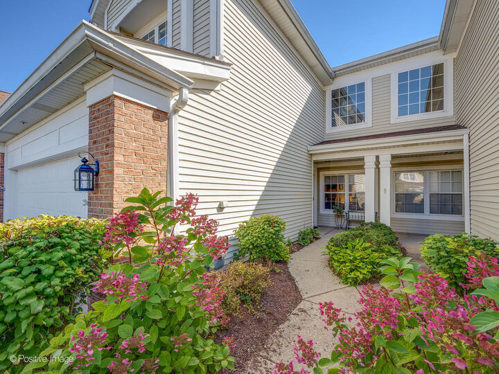 Property Photo:  31104 Carpenter Court  IL 60555