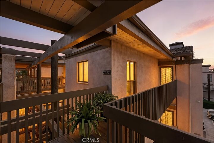 Property Photo: 7327 Marina Pacifica S CA 90803