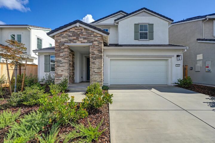 Property Photo: 216 Vectra Court CA 95747