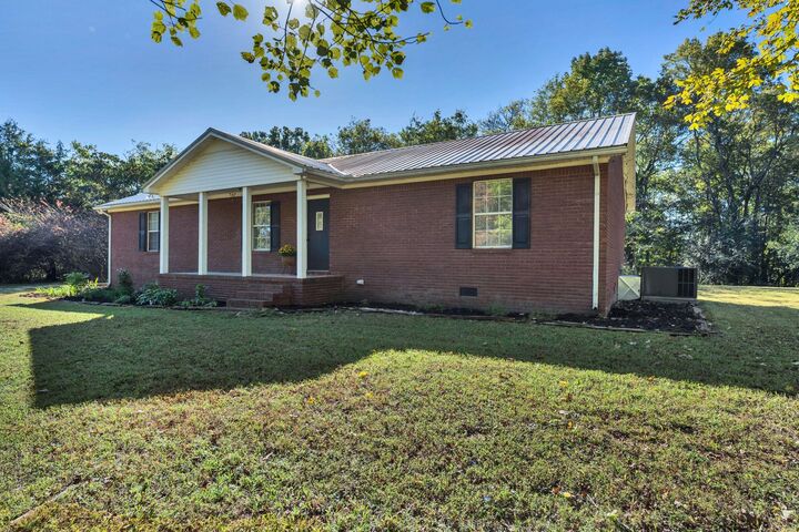 Property Photo:  547 Busby Rd  TN 38469