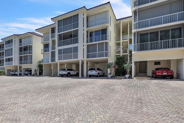 Property Photo: 848 Collier Court 304 FL 34145