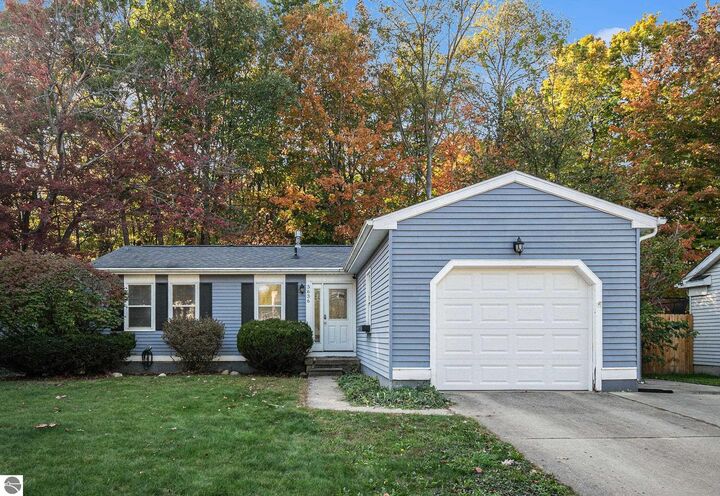 5636 Ellendale Drive  Lansing MI 48911 photo