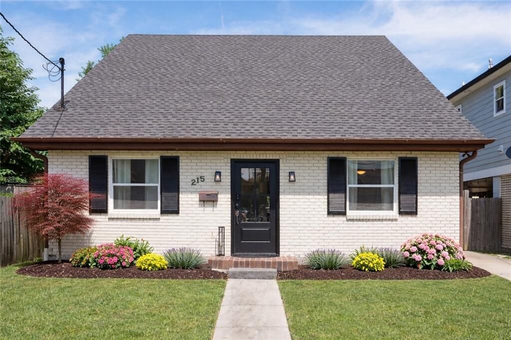 Property Photo: 215 34th Street LA 70124