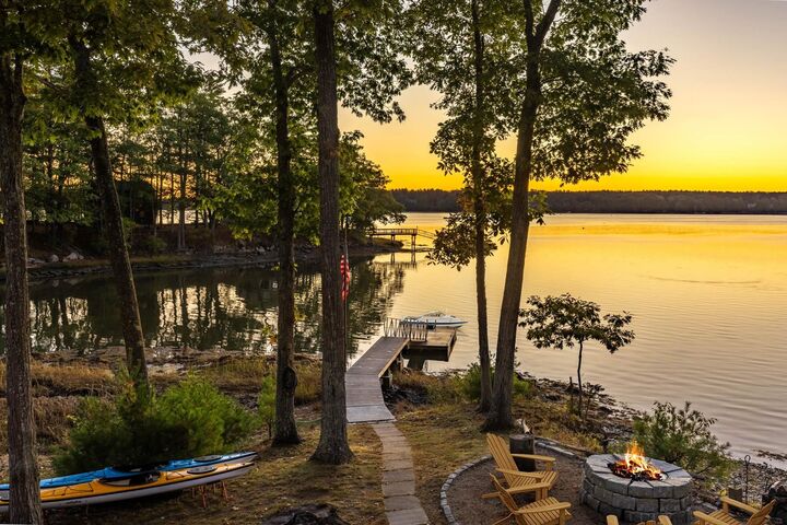 Property Photo: 263 Durham Point Road NH 03824