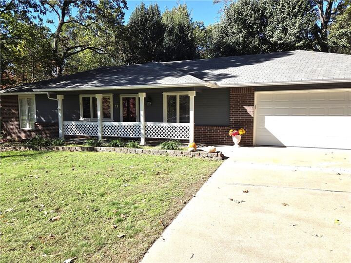 4 Prestwick Lane  Bella Vista AR 72715 photo