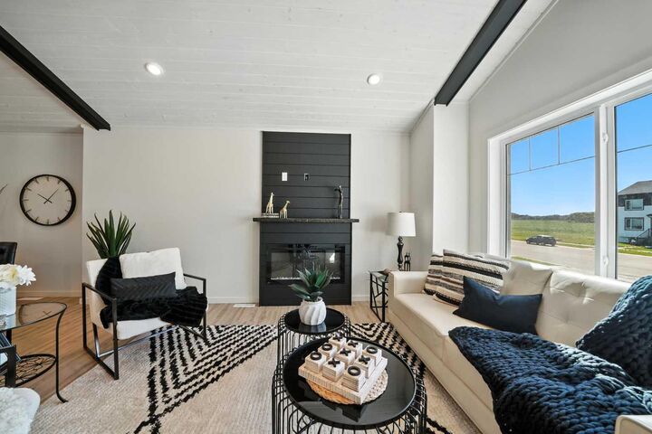 Property Photo: 62 Metcalf Way AB T4L 0J9