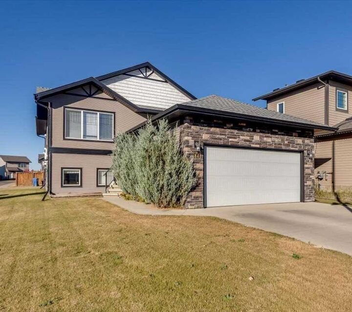 84 Tanner Street  Red Deer AB T4P 0S6 photo