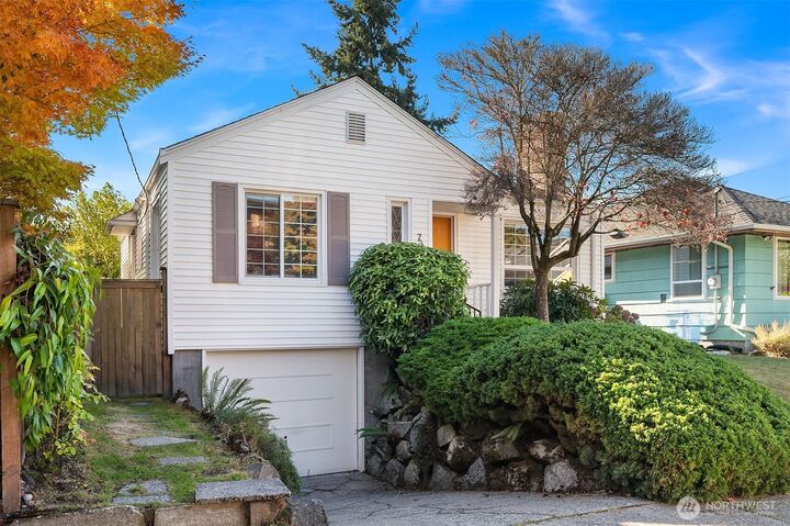 Property Photo: 727 N 81st Street WA 98103