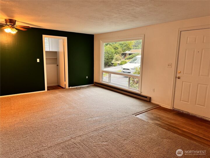 Property Photo: 14547 Ashworth Avenue N WA 98133