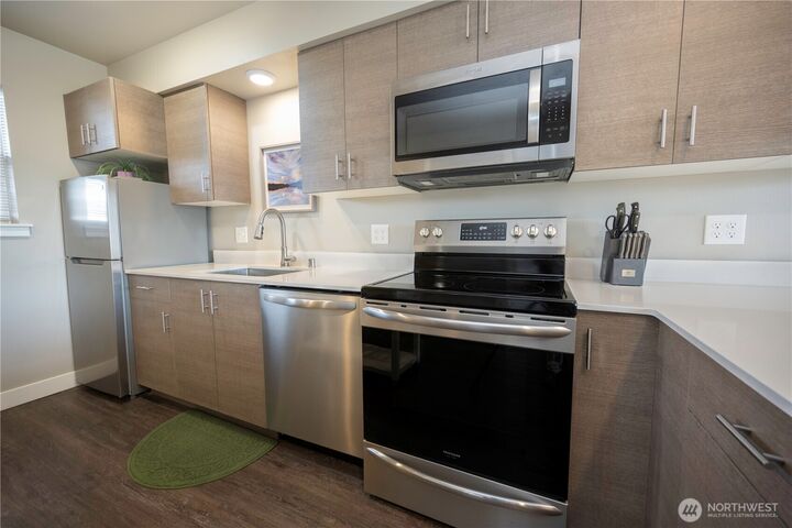 Property Photo: 1882 Front St 208 WA 98264