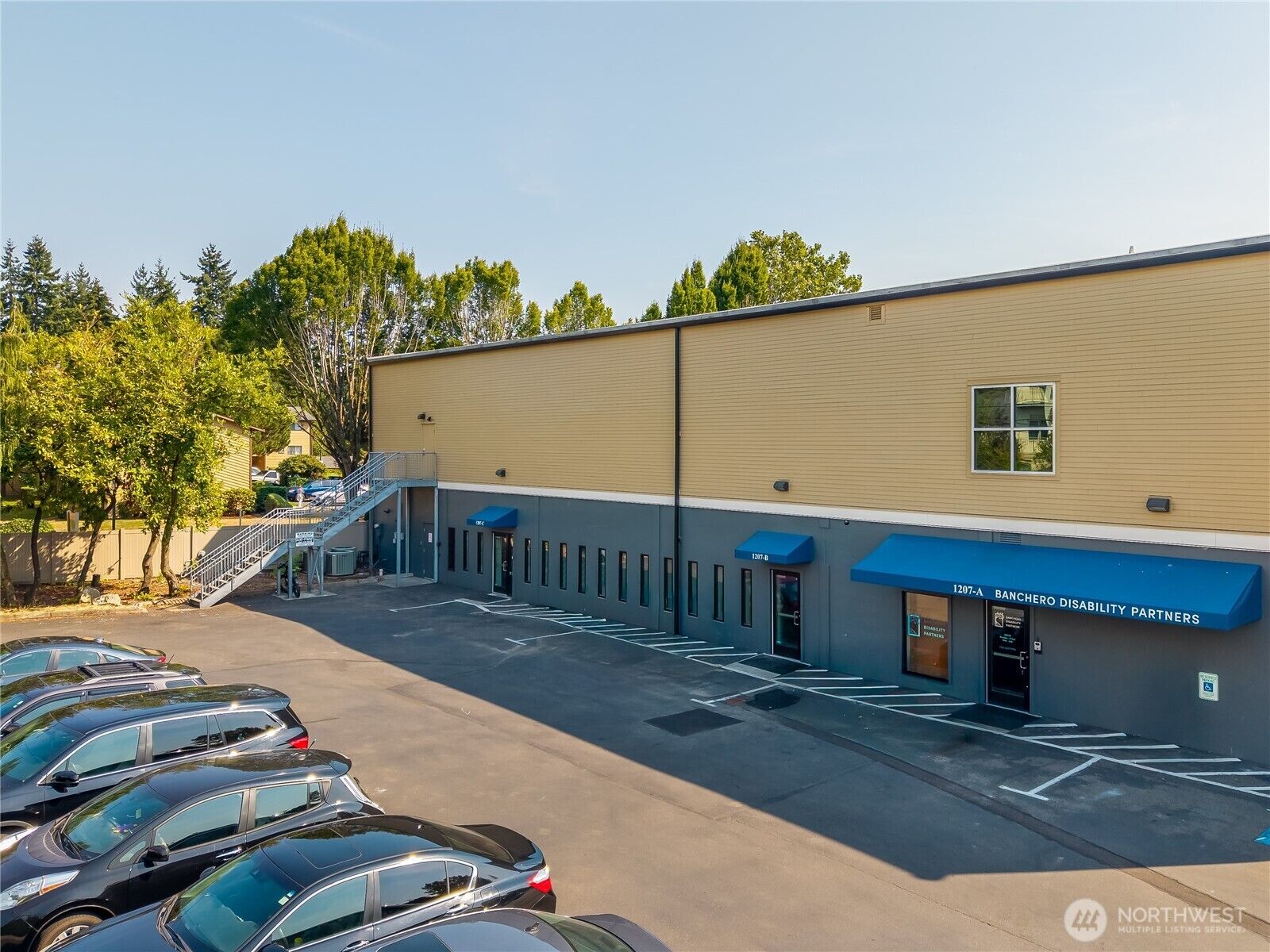 Property Photo: 1207 N 152nd Street C WA 98133
