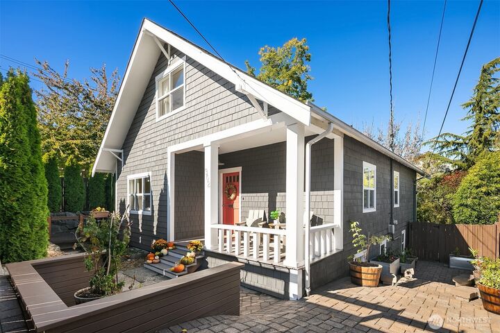 902 N 93rd Street  Seattle WA 98103 photo