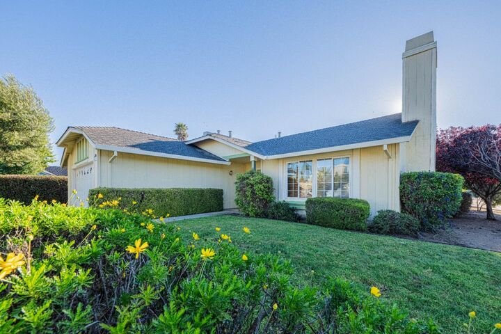 Property Photo: 1050 Zinfandel Circle CA 93926