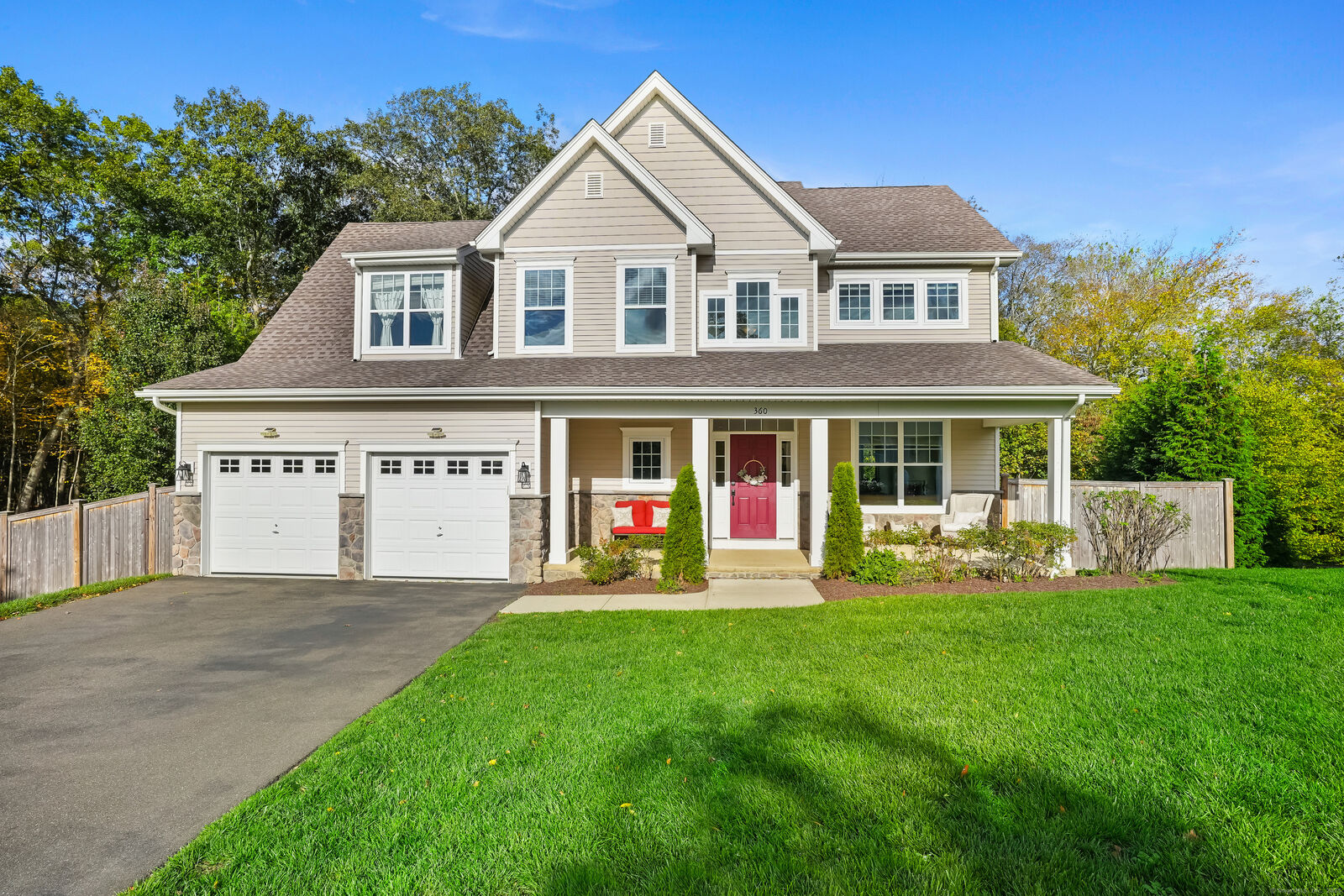 Property Photo:  360 Nutmeg Lane 360  CT 06614 