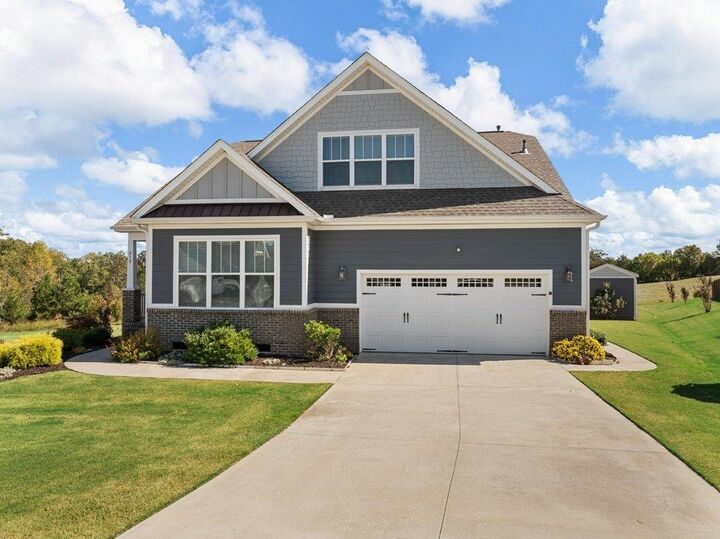 Property Photo: 210 Claridge Way SC 29651
