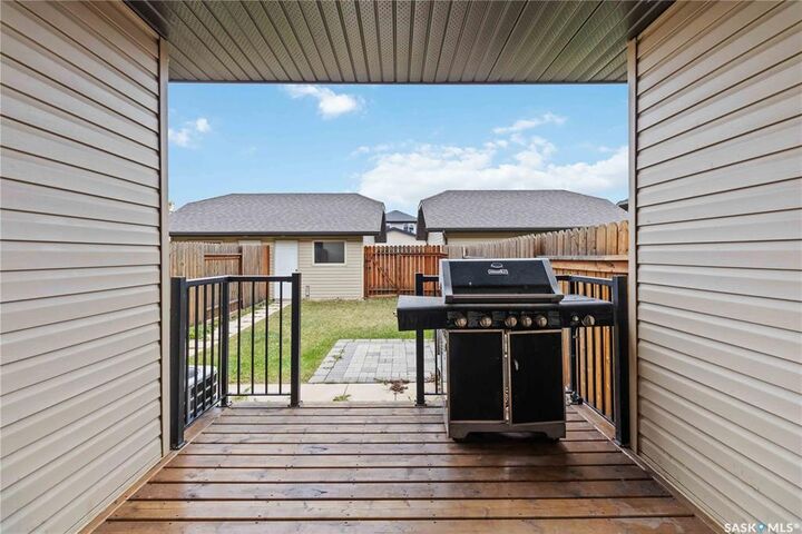 232 Maningas Bend  Saskatoon SK S7W 0P5 photo