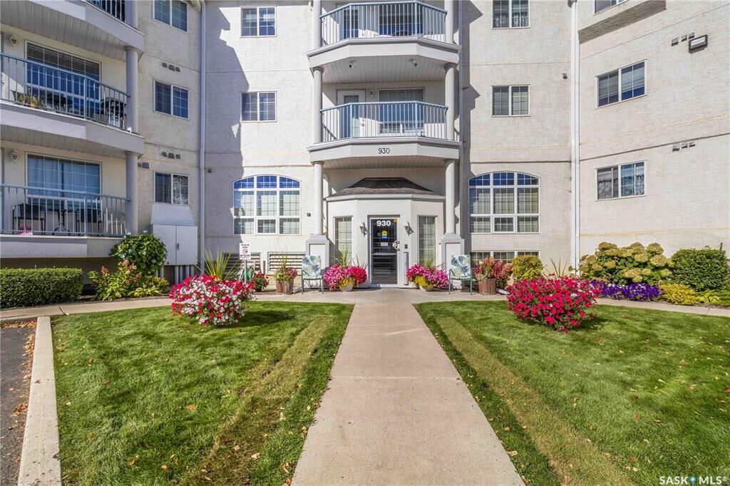 Property Photo: 930 Heritage View 205 SK S7H 5S6
