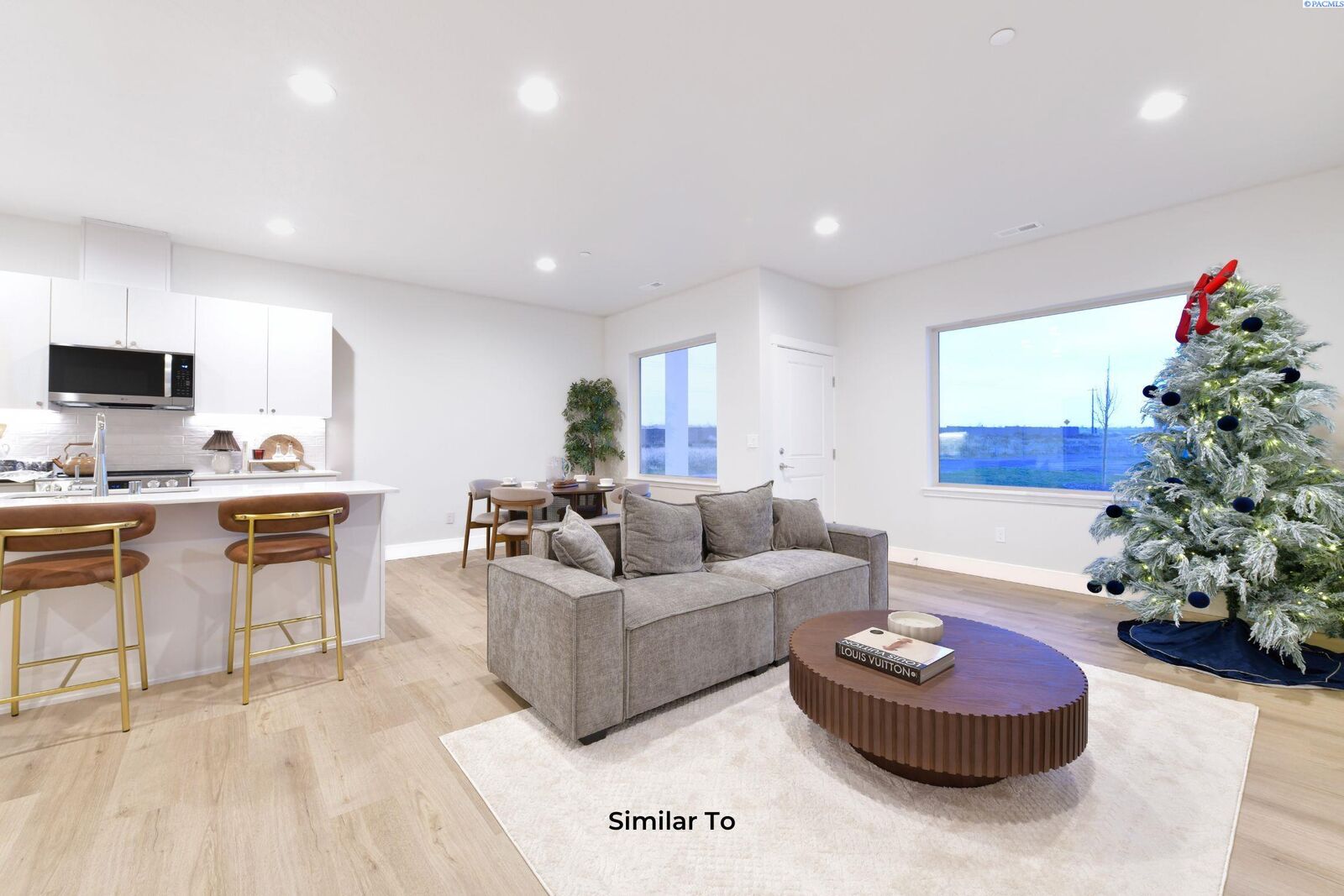 Property Photo: 4545 Road 114 WA 99301