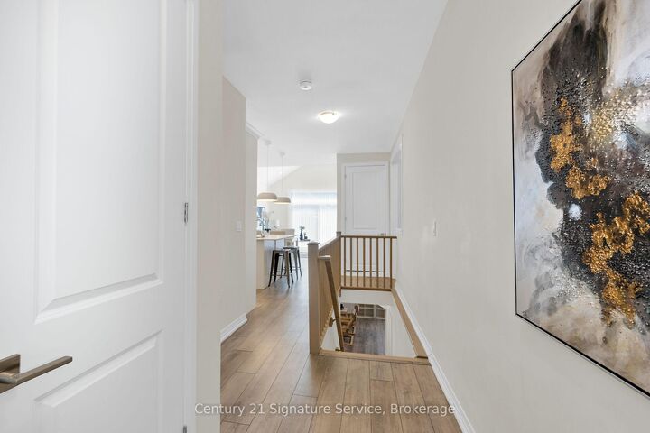 Property Photo: 8 Cosmopolitan Common E ON L2M 0B8