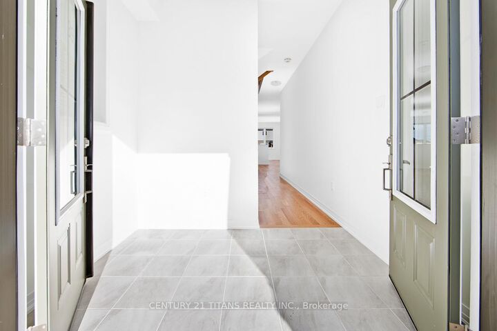 Photo de la propriété: 159 Velvet Way ON L2V 0P1
