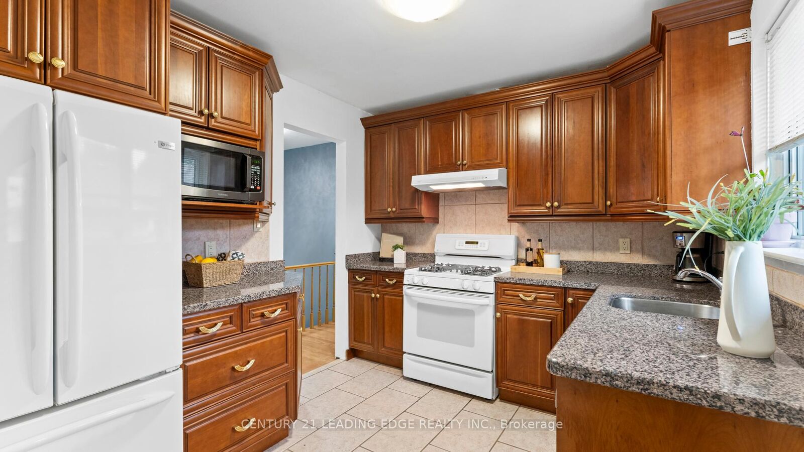 Photo de la propriété: 398 Allgood Street ON L4C 2Z2