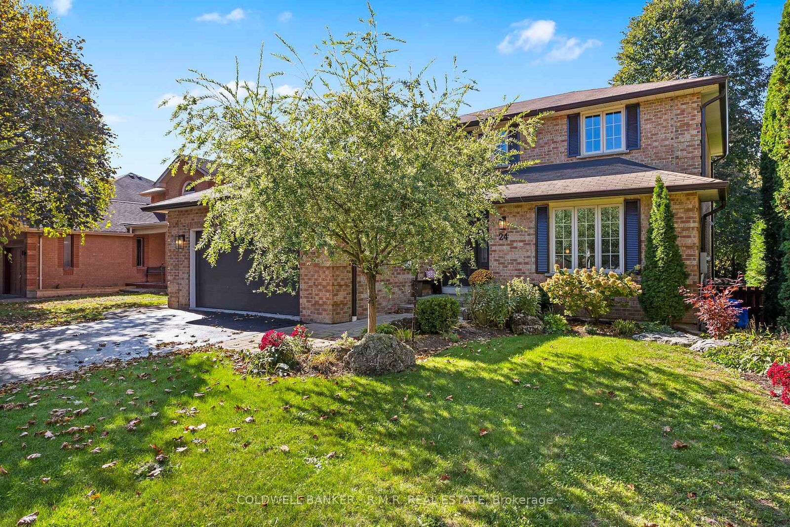 Photo de la propriété:  24 Testa Road  ON L9P 1M2 