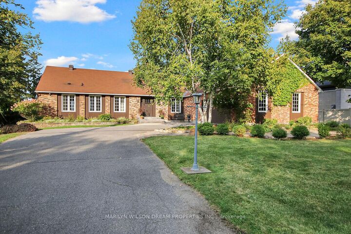 Photo de la propriété:  2998 Barlow Crescent  ON K0A 1T0