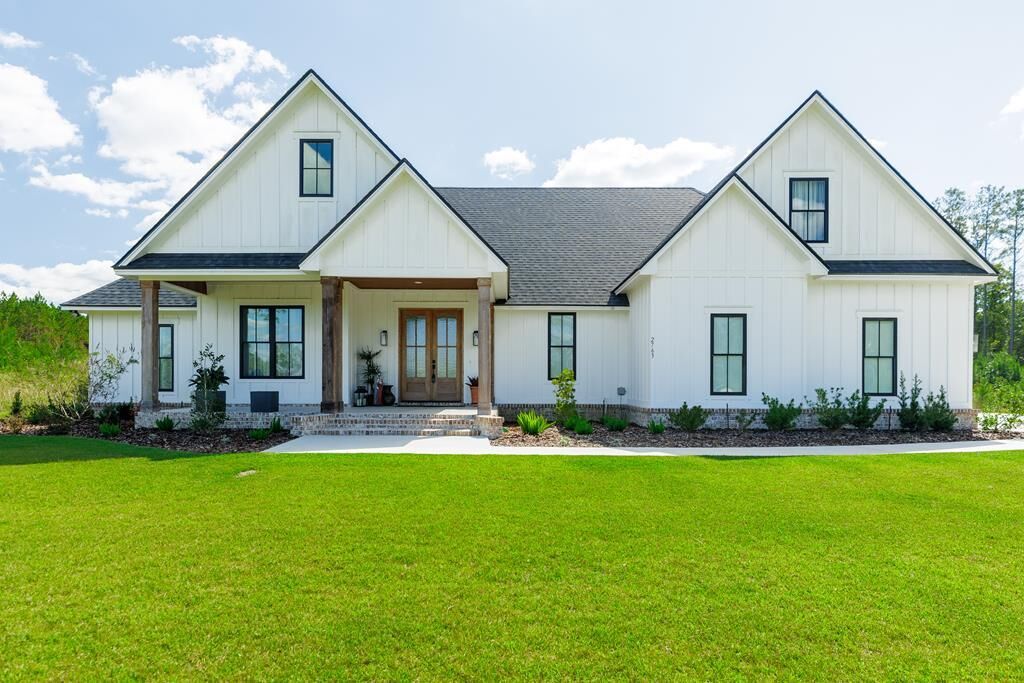 Property Photo: 2763 Sawmill Lane GA 31601