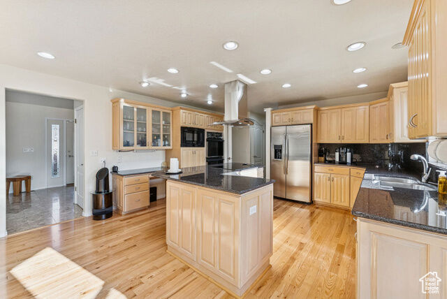 Property Photo: 2382 Summerwood Dr UT 84040
