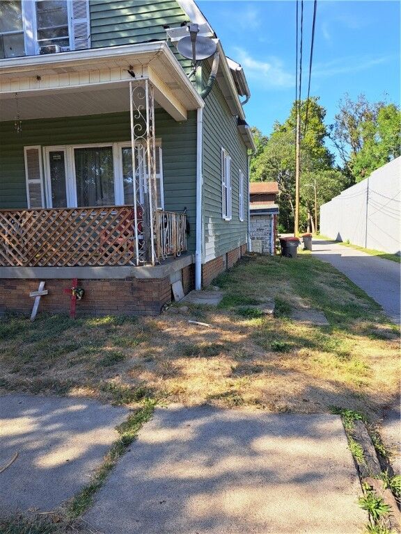 Property Photo:  514 21st Street  PA 15010 