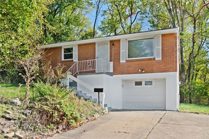 Property Photo: 582 Lorraine Rd PA 15221