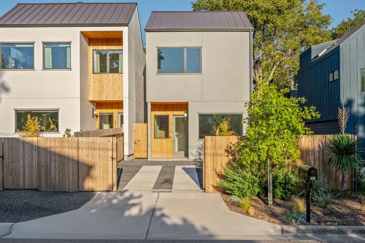2109 Maple Avenue  Austin TX 78722 photo