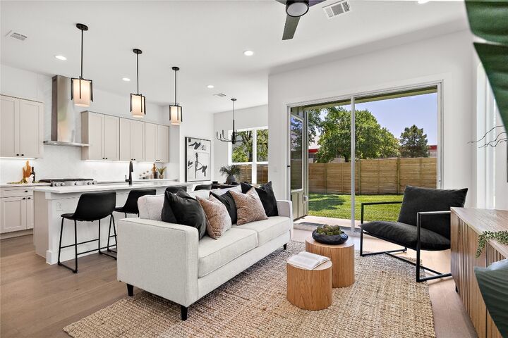 Property Photo: 1181 Leona Street TX 78702