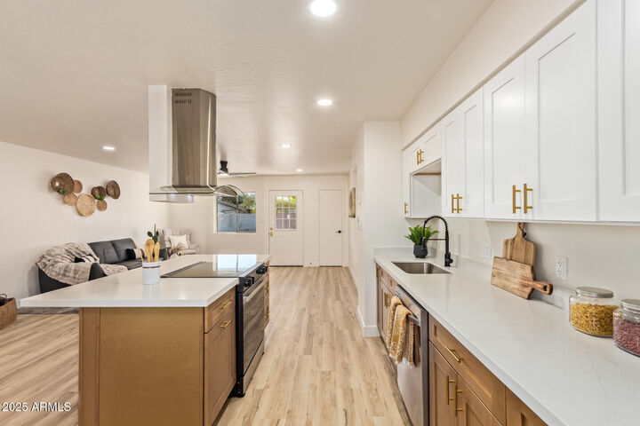 Property Photo: 433 N 111th Place AZ 85207