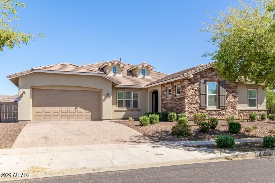 Property Photo: 13695 N 148th Drive AZ 85379