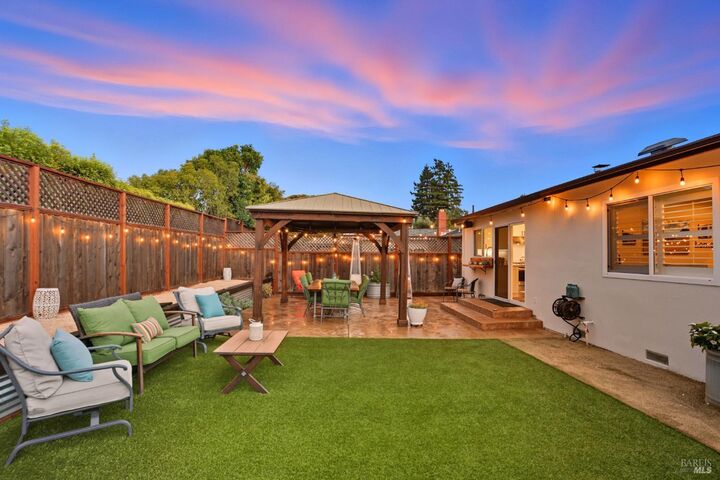 Property Photo: 827 Grouse Lane CA 94954
