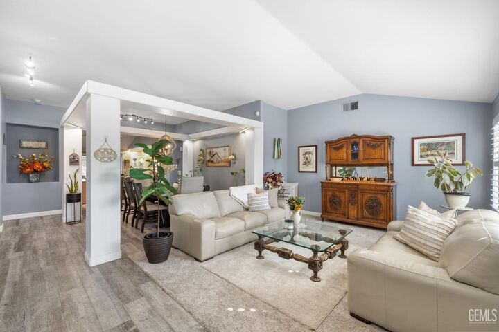 9804 Anaparno Court  Bakersfield CA 93312 photo