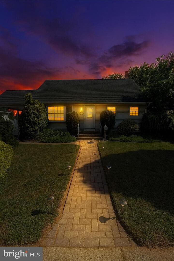 23 Beaumont Road  Hamilton NJ 08620 photo