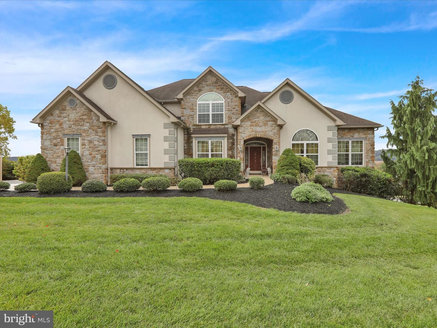Property Photo: 996 Baywood Avenue PA 19565