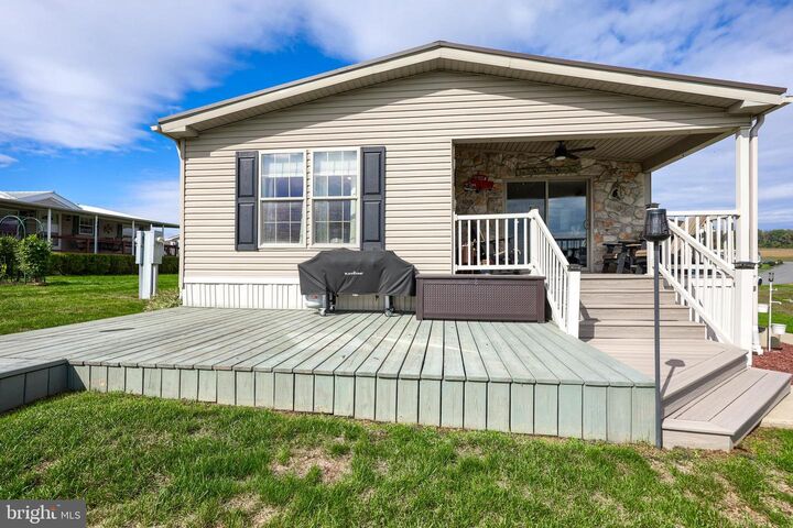 Property Photo: 258 James Way PA 17406