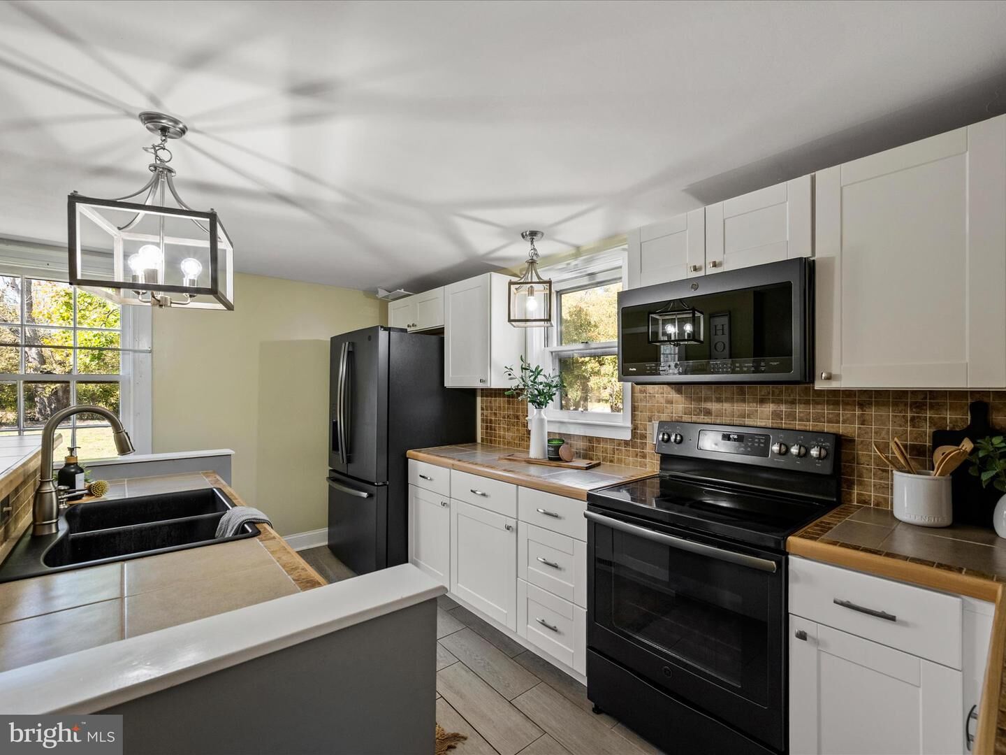 Property Photo: 7 South Street WV 25430