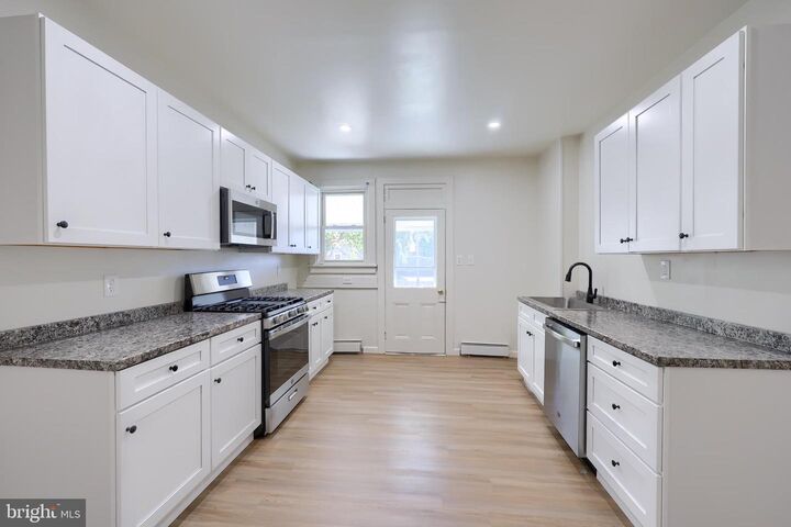 Property Photo: 228 Elm Street PA 17113
