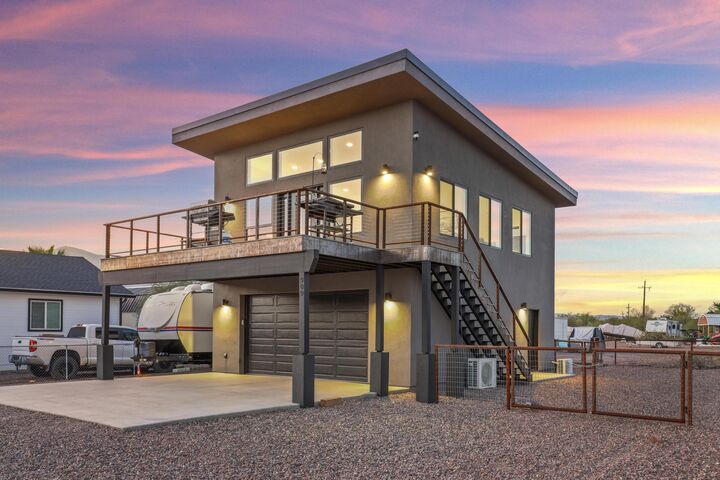 Property Photo: 909 S Accuracy Way AZ 85553