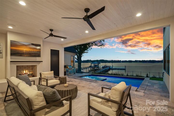 Property Photo:  17811 Largo Place  NC 28031
