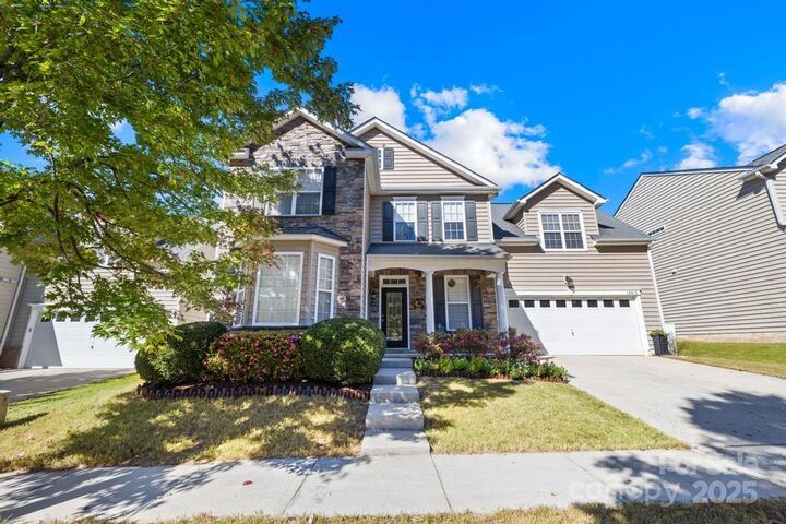 Property Photo:  14013 Holly Stream Drive  NC 28078