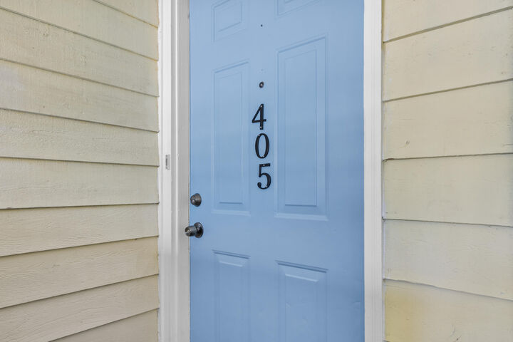 Property Photo:  405 Sunnyside Way  SC 29485