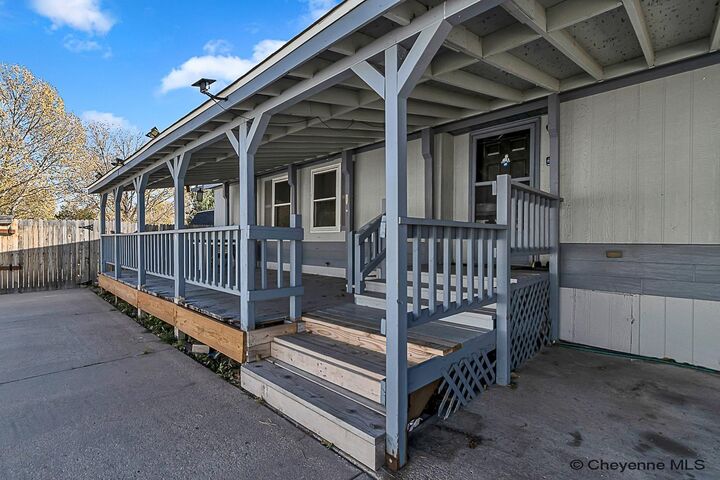 Property Photo: 1409 Renee WY 82007