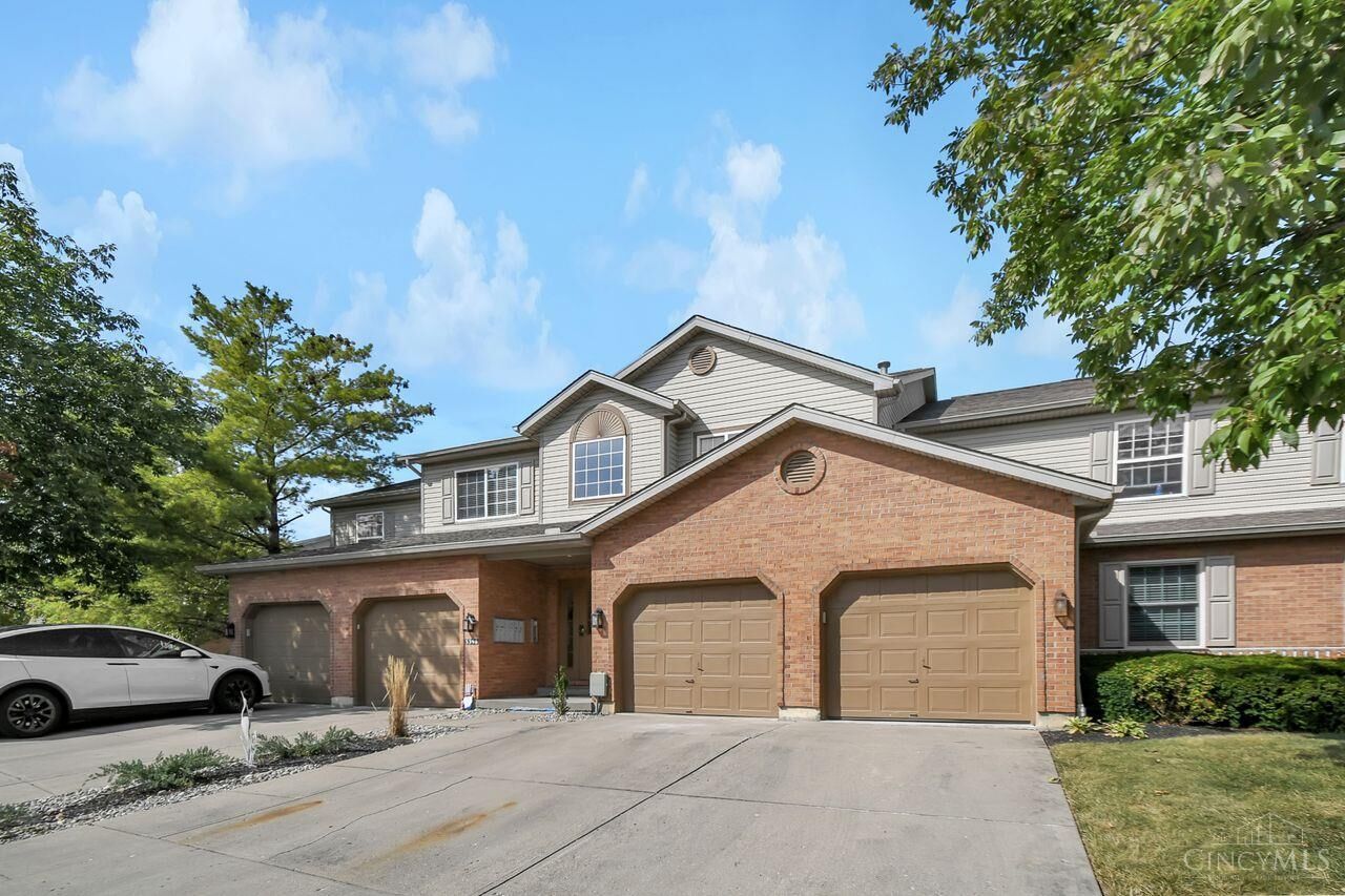 Property Photo: 5398 Harbourwatch Way OH 45040