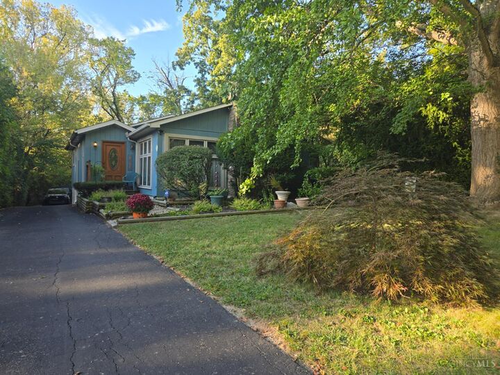 157 Bonham Road  Wyoming OH 45215 photo