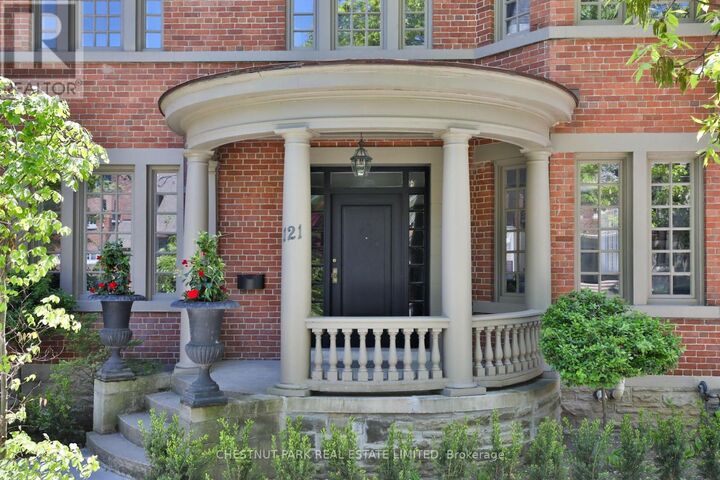 Property Photo:  121 Roxborough Drive  ON M4W 1X5 